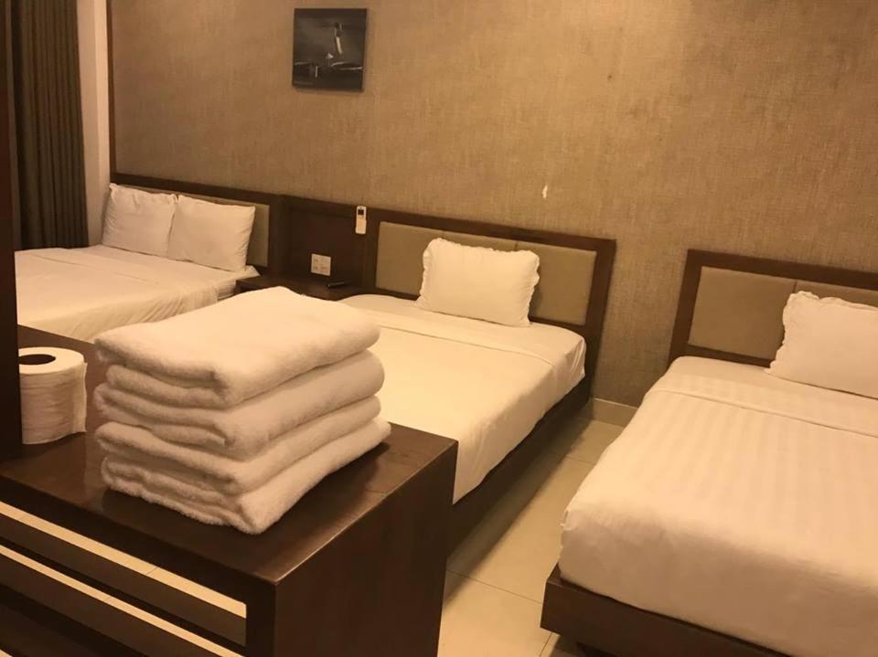 Aris Beach Apartment & Hotel Da Nang Esterno foto