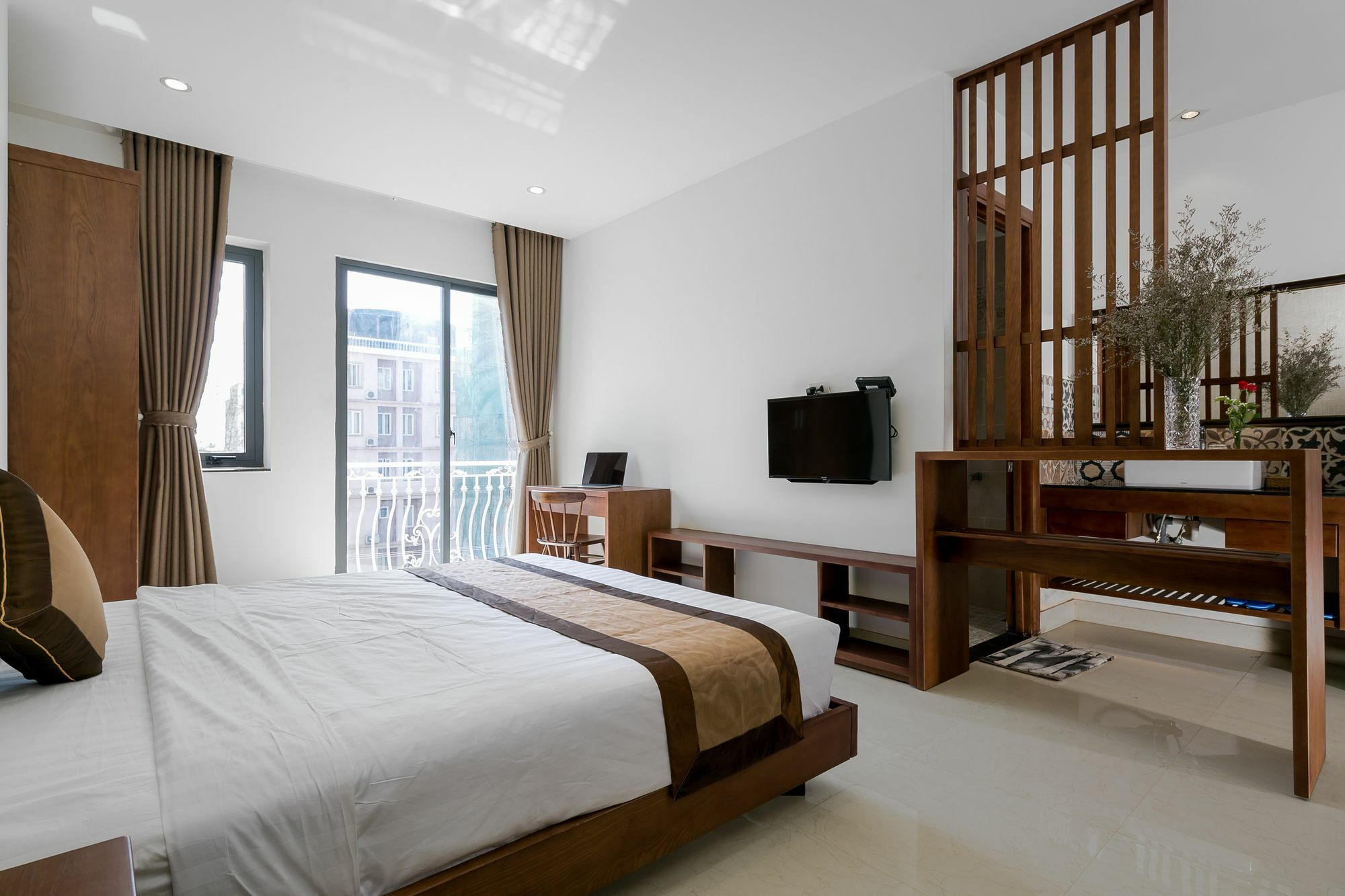 Aris Beach Apartment & Hotel Da Nang Esterno foto